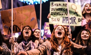 Türkiye Yazarlar Sendikası'nın 8 Mart bildirisini Şebnem Korur Fincancı yazdı