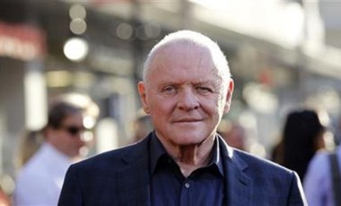 Ünlü oyuncu Sir Anthony Hopkins ödülü kazandığını komşusundan öğrendi