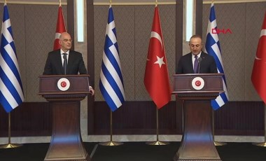 Dışişleri Bakanı Mevlüt Çavuşoğlu ve Yunanistan Dışişleri Bakanı Nikos Dendias canlı yayında atıştı