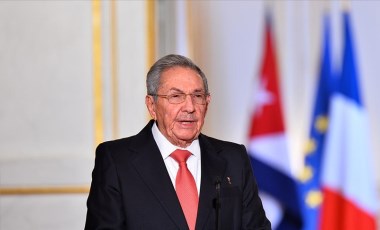 Raul Castro, Küba Komünist Partisi Genel Sekreterliği görevinden istifa etti