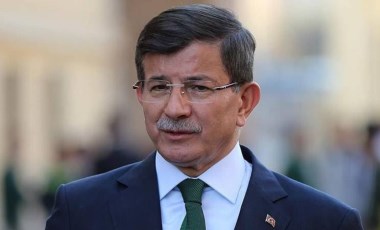 Davutoğlu'ndan Ticaret Bakanı Ruhsar Pekcan'a: Sayın Bakan, sizin hiç utanmanız yok mu? Derhal istifa edin!