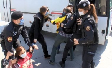 Bakırköy'de 1 Mayıs açıklaması için toplananlara polis müdahalesi