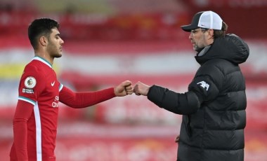 Liverpool taraftarından Ozan Kabak'a beste