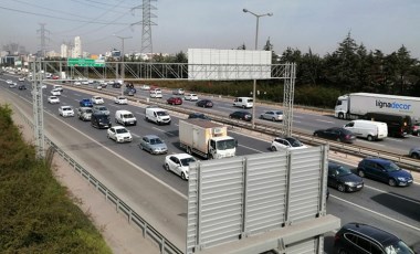 İstanbul trafiğinde 'tam kapanmadan kaçış' yoğunluğu