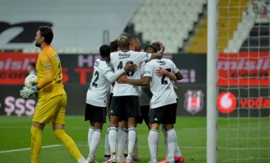 Beşiktaş'ta sene sonu sözleşmesi bitecek futbolcular