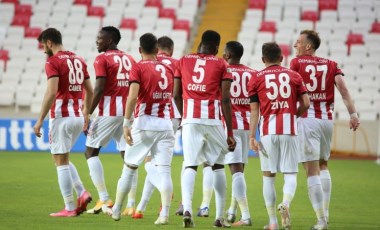 Sivasspor, Kasımpaşa karşısında yenilmezlik serisini taçlandırdı