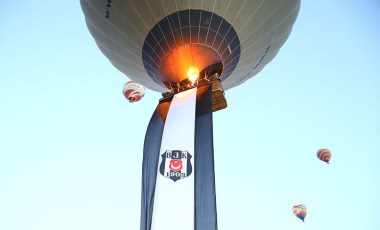 Kapadokya'da Beşiktaş'ın şampiyonluğu gökyüzünde kutlandı