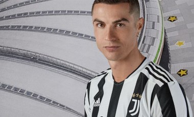 Juventus yeni sezon formasını tanıttı