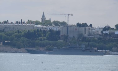 Rus savaş gemisi İstanbul Boğazı'ndan geçti (18.05.2021)