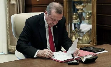 Erdoğan'dan gece yarısı yeni atamalar! Resmi Gazete yayımlandı