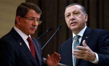 Davutoğlu'ndan Erdoğan'a 'ihanet' tepkisi: Değerleri yerle bir etti