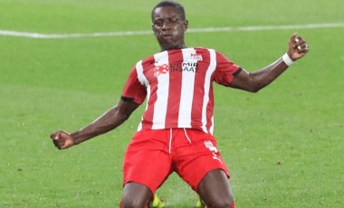 Demir Grup Sivasspor, Max Gradel ile sözleşme yeniledi