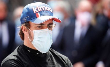 Fernando Alonso: “Sokak pistleri için özel lastik kullanılmalı”