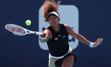 Naomi Osaka, yardım gecesinde sunuculuk yapacak