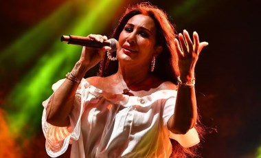 Nükhet Duru'dan Anneler Günü'ne özel çevrim içi konser