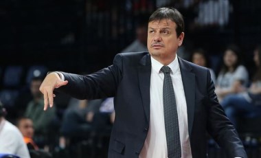 Anadolu Efes, Ergin Ataman'ın sözleşmesini iki yıl uzattı