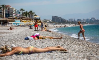 Turistlerde muafiyet mutluluğu: Sokaklar bomboş, güneş ve deniz muhteşem