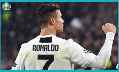 Cristiano Ronaldo, 5 farklı Avrupa Şampiyonası'nda forma giyen ilk oyuncu