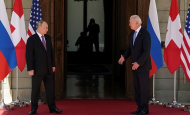 Rusya'dan Putin-Biden zirvesine ilişkin kritik açıklama