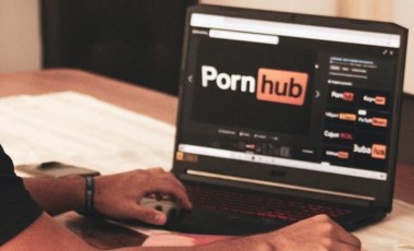 Pornhub'a 34 kadından 'izinsiz içerik' davası