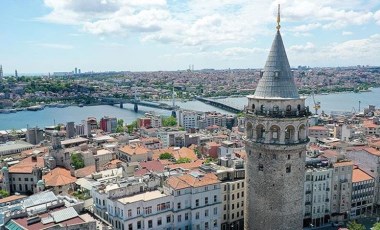 Ailesinin kayıp başvurusunda bulunduğu 18 yaşındaki genç, Galata Kulesi'nden atlayarak yaşamına son verdi