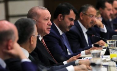 Erdoğan’ın 'Müzik sınırlamasını 24.00’e çektik' açıklaması AKP’de nasıl tartışılıyor?