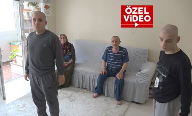 Devlet zihinsel engelli iki çocuğu bulunan ailenin maaşını kesince aile geçinemez hale geldi