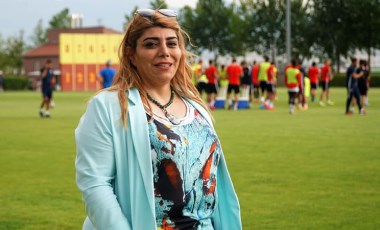 Kayserispor'da Berna Gözbaşı, yeniden başkanlığa seçildi