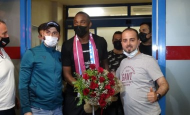 Trabzonspor’un yeni transferi Fode Koita, imza töreni için kente geldi