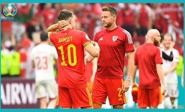 EURO 2020'den elenen Galler'de Chris Gunter'dan sert sözler