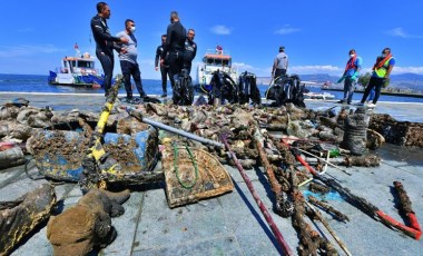 İzmir Körfezi’nde dip temizliği