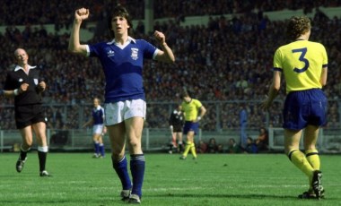 Ipswich Town'ın efsanevi oyuncularından Paul Mariner hayatını kaybetti