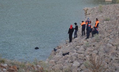 Sulama göletine giren 2 kardeş boğuldu