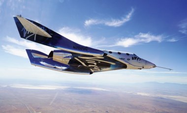 Sir Richard Branson, Virgin Galactic şirketinin roketiyle ilk defa uzaya çıktı