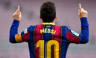 Barcelona 'Messi ile devam' dedi