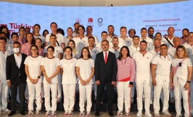 Tokyo Olimpiyatlarında Türkiye'yi temsil edecek milli sporcular Japonya'ya vardı