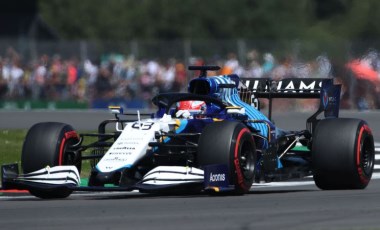 Formula 1'de George Russell 3 sıra grid cezası aldı