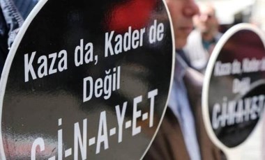 İzmit'te otomobil fabrikasında iş cinayeti: Üzerine metal malzemeler düşen Koreli işçi öldü