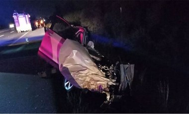 Afyonkarahisar'da zincirleme trafik kazası! 2'si çocuk 4 kişi öldü