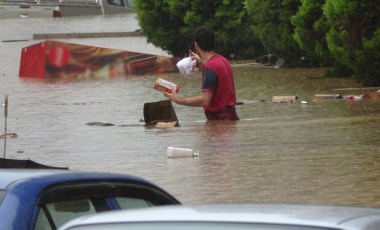 Sel felaketleri sürüyor: Meteoroloji'den 4 bölgeye uyarı