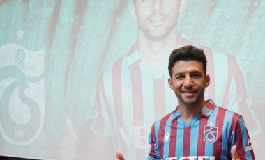 Trabzonspor İsmail Köybaşı için imza töreni düzenledi