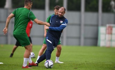 Bursaspor Teknik Direktörü Mustafa Er ve yardımcısı Batalla’dan özel ders