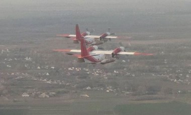 Ukrayna'nın Türkiye'ye gönderdiği uçaklar yangın söndürme çalışmalarına katıldı