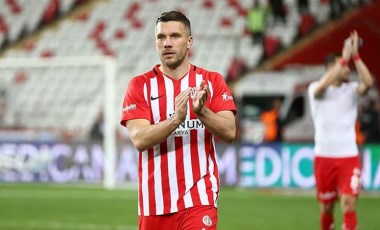 Lukas Podolski, eski takımı Galatasaray'ı unutmadı