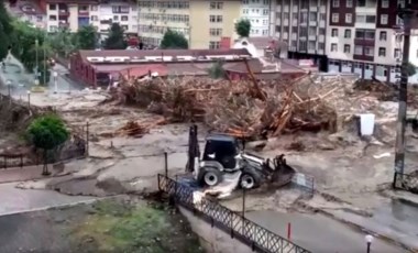 Kastamonu'da felaketin geliş anı böyle görüntülendi