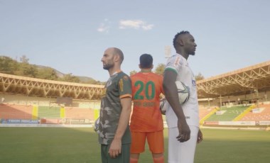 Alanyaspor, yeni sezon formalarını özel kliple tanıttı