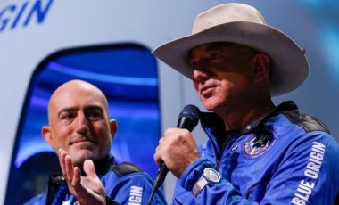 Jeff Bezos'un şirketi Blue Origin, Elon Musk'ın SpaceX şirketiyle anlaşan NASA'ya dava açtı