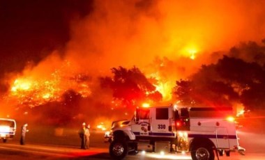 ABD'de yangın felaketi: Los Angeles ve Chicago kentlerinin toplamı büyüklüğünde alan kül oldu