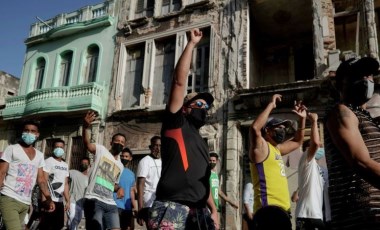 ABD'den Kübalı yetkililere, protestoculara şiddet uygulandığı bahanesiyle yaptırım