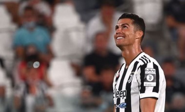 Juventus'ta Cristiano Ronaldo maça ilk 11’de başlamak istemedi